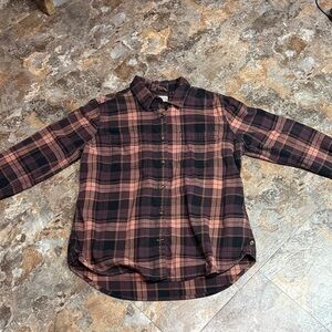Women’s carharrt flannel shirt size L (12-14)